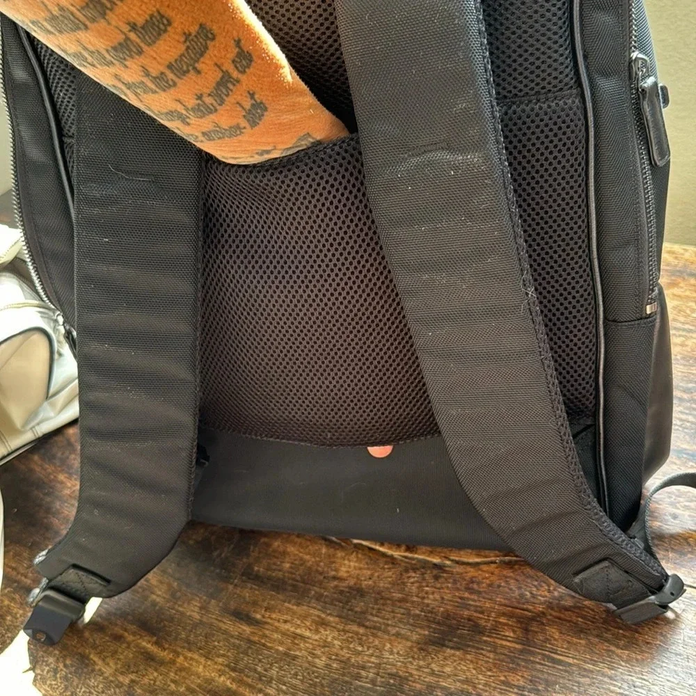 The Toppu black backpack minimalist sleek design unisex